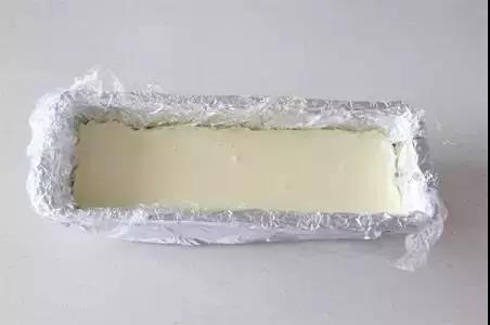 奶冻蛋糕卷做法丨幸福感满满的可可奶冻蛋糕卷