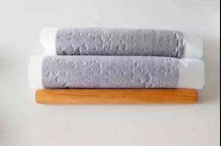 奶冻蛋糕卷做法丨幸福感满满的可可奶冻蛋糕卷