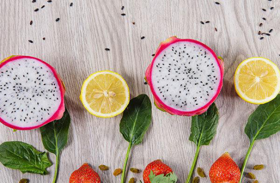 喝腻了西瓜汁?试试当下这几款流行的水果茶