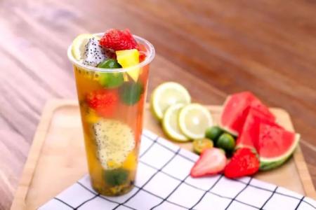 喝腻了西瓜汁?试试当下这几款流行的水果茶