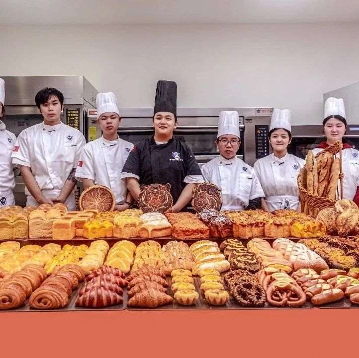 萍乡蛋糕烘焙培训学校口碑排名前几名